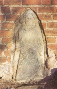 Bildstein Jaromars I. an der Marienkirche zu Bergen